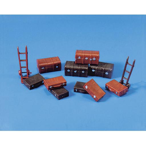 Ms-5062 Trucks (4) Suitcases (6) & Trolley 'Sack Truck' (2) Oo/Ho Modelscene