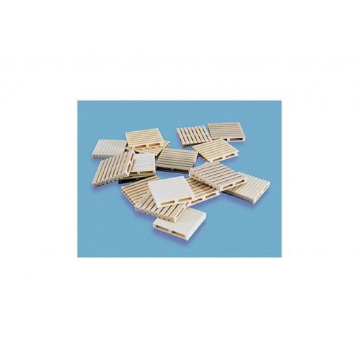 5081 Pallets Model Scene Oo Gauge
