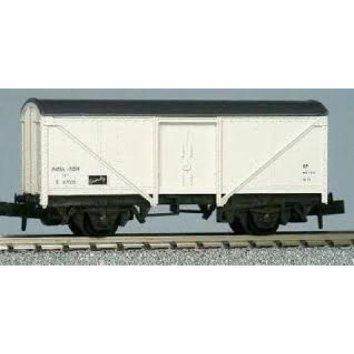 Nr-6B Fish Van, Br, White Wagon Peco