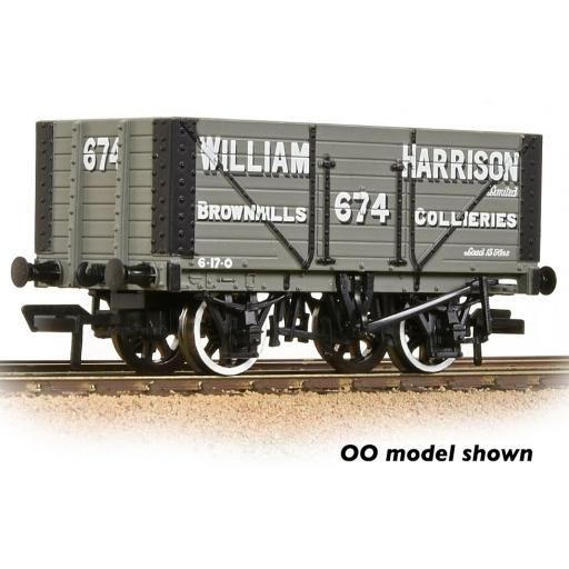 377-209 8 Plank Coke Rails William Harrison Grey Graham Farish