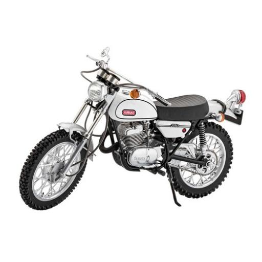 07941 Yamaha 250 Dt-1 1:12 Revell