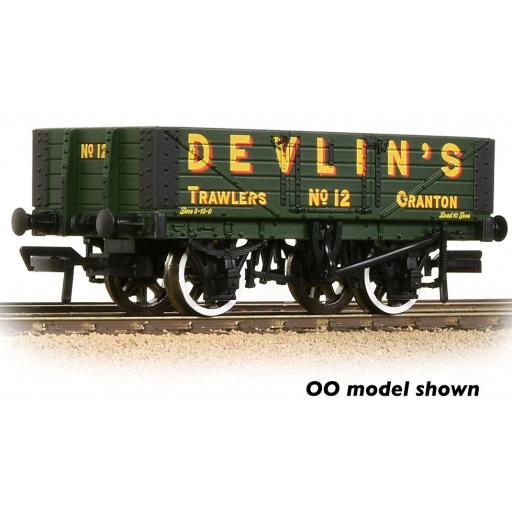 377-067 5 Plank Devlins Trawlers Green Graham Farish