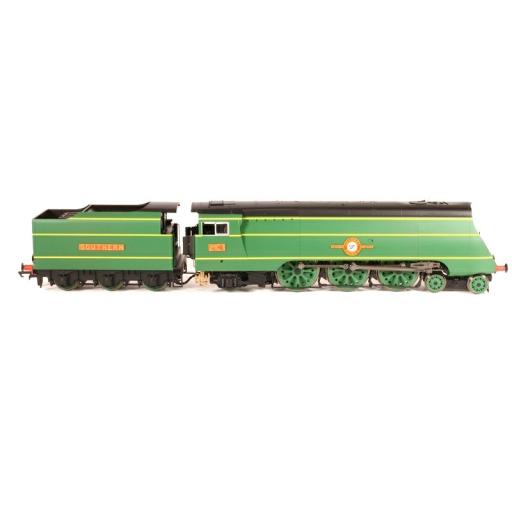 R3434 SR MERCHANT NAVY CLASS CHANNEL PACKET 21C1 4-6-2 (DCC READY)