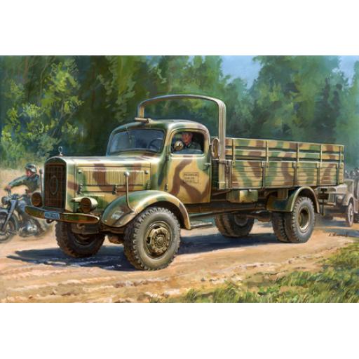 3596 SCHWERER LKW 4.5T WW2 GERMAN HEAVY CARGO TRUCK 1:35 ZVEZDA