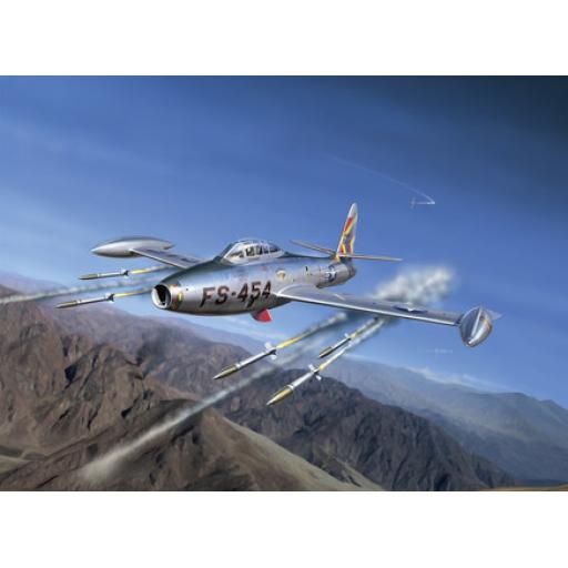 1321 F-84 E/G THUNDERJET 1:72 ITALERI